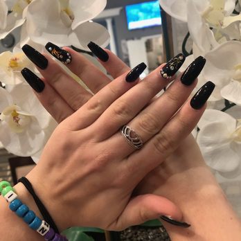 Infinity Nail Bar - By Helen - Nail Salons Near Me - Tampa, Florida Infinity Nail Bar - By Helen - Nail Salons Near Me - Tampa, Florida