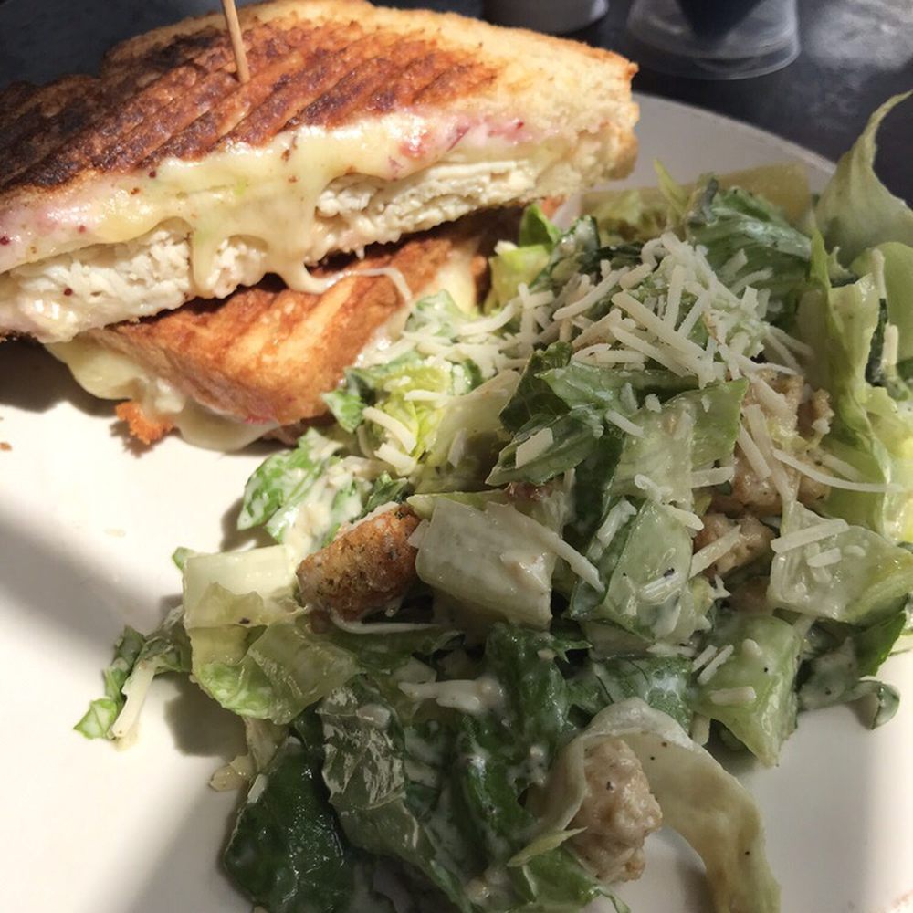 Red Mill Restaurant - American Near Me - Vergennes, Vermont