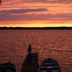 Lakeside Inn - Amazing sunset views from all rooms