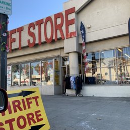The outside of the WORST THRIFT STORE EVER The outside of the WORST THRIFT STORE EVER