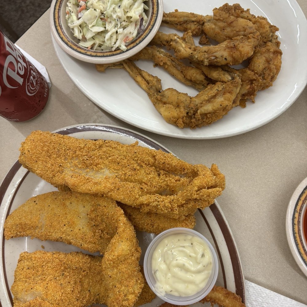 Zo’s Soul Food - Frog legs and catfish - Barbeque Near Me - Beatrice, Nebraska