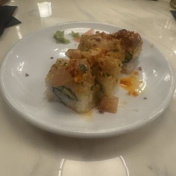 Nama Izakaya - Gochujang Crawfish Roll - substituted tuna for crawfish due to allergy - Japanese Near Me - Knoxville, Tennessee Nama Izakaya - Gochujang Crawfish Roll - substituted tuna for crawfish due to allergy - Japanese Near Me - Knoxville, Tennessee