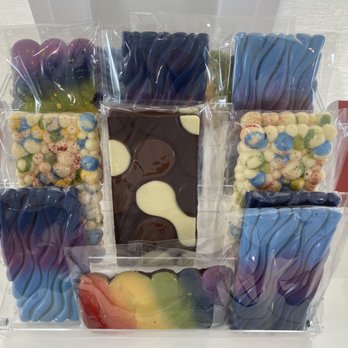 Chok Fine Chocolates - Hand crafted Swiss chocolate bars in dark, milk and white chocolate. - Chocolatiers & Shops Near Me - Shakespeare , Ontario Chok Fine Chocolates - Hand crafted Swiss chocolate bars in dark, milk and white chocolate. - Chocolatiers & Shops Near Me - Shakespeare , Ontario