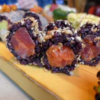 Union - Spicy tuna with black rice - Japanese Near Me - Chicago, Illinois Union - Spicy tuna with black rice - Japanese Near Me - Chicago, Illinois