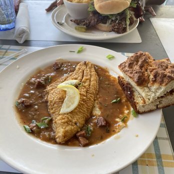 Crazy Pig Southern Kitchen - American Near Me - Mandeville, Louisiana Crazy Pig Southern Kitchen - American Near Me - Mandeville, Louisiana