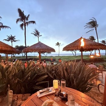 Duke's Beach House - Duke's - outdoor dining - treat yourself to a sunset reservation - Breakfast & Brunch Near Me - Lahaina, Hawaii Duke's Beach House - Duke's - outdoor dining - treat yourself to a sunset reservation - Breakfast & Brunch Near Me - Lahaina, Hawaii