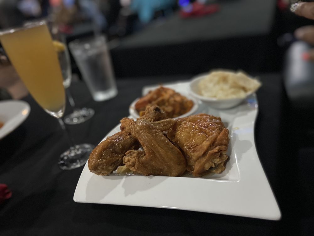 ELLA B’S Updated November 2024 216 Photos & 170 Reviews 1004 N