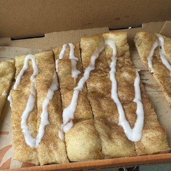 Blaze Pizza - Cinnamon bread revealed! - Salad Near Me - Clovis, California