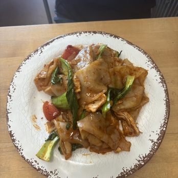 Tin Thai Kitchen - Drunken Noodle - Thai Near Me - Livermore, California