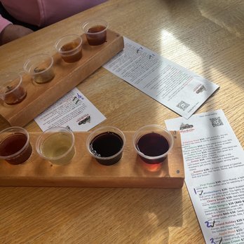 Windsor Run Cellars - Wine, Mead, Spirit Flights!! - Wineries Near Me - Hamptonville, North Carolina Windsor Run Cellars - Wine, Mead, Spirit Flights!! - Wineries Near Me - Hamptonville, North Carolina