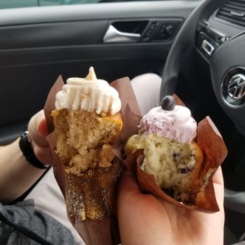 Cupcake Binge! - Mexican vanilla and bluevettu lavender - Cupcakes Near Me - Tallmadge, Ohio
