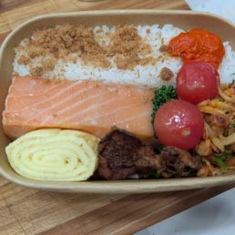 Salmon Bento Salmon Bento