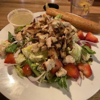 Applebee's Grill + Bar - Strawberry Balsamic Chicken Salad - Sports Bars Near Me - Spokane, Washington