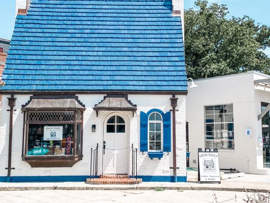 Peach Street Books by null