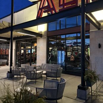 Alba on 53 - Outside - Italian Near Me - Hanover, Massachusetts