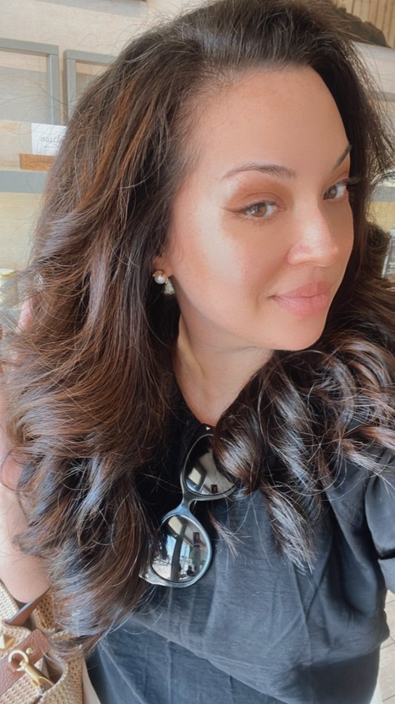 Vanity Salon Image