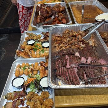 Brody's Restaurant - Sample appetizer platter - Barbeque Near Me - Sacramento, California