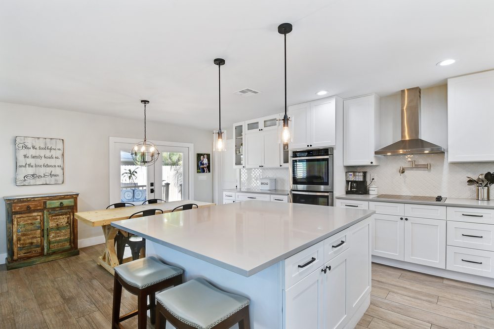 THE BALAS TEAM RE/MAX OCEAN PROPERTIES Real Estate Services 14050