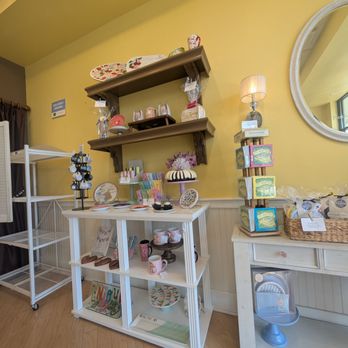 Nothing Bundt Cakes - Bakeries Near Me - Virginia Beach, Virginia