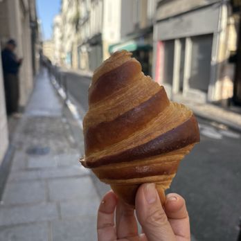 SAIN Boulangerie - Bakeries Near Me - Paris, 75 SAIN Boulangerie - Bakeries Near Me - Paris, 75