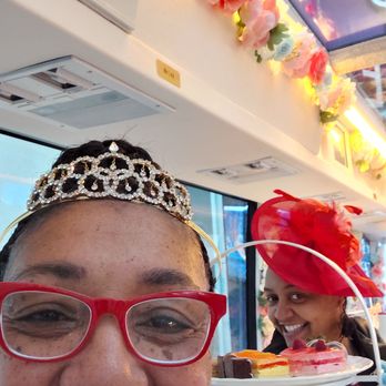Cafe on the Strip - Our attire accessories - Bus Tours Near Me - Las Vegas, Nevada Cafe on the Strip - Our attire accessories - Bus Tours Near Me - Las Vegas, Nevada