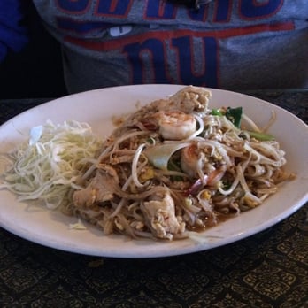 Thai House Restaurant - Pad Thai. Chicken & shrimp - Thai Near Me - Jensen Beach, Florida Thai House Restaurant - Pad Thai. Chicken & shrimp - Thai Near Me - Jensen Beach, Florida