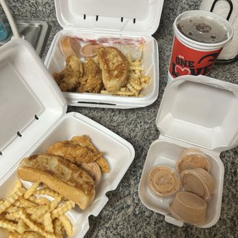 Raising Cane's Chicken Fingers - A 3 piece combo and a Caniac combo. Plus 4 extra sauces! - American Near Me - Memphis, Tennessee Raising Cane's Chicken Fingers - A 3 piece combo and a Caniac combo. Plus 4 extra sauces! - American Near Me - Memphis, Tennessee