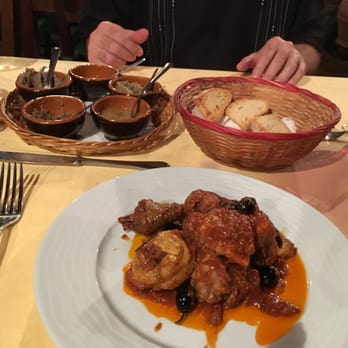 Hosteria del Bricco - Chicken Cacciatore - Tuscan Near Me - Florence, FI Hosteria del Bricco - Chicken Cacciatore - Tuscan Near Me - Florence, FI