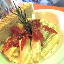 Penne in cream sauce with Spanish chorizo and manchego.