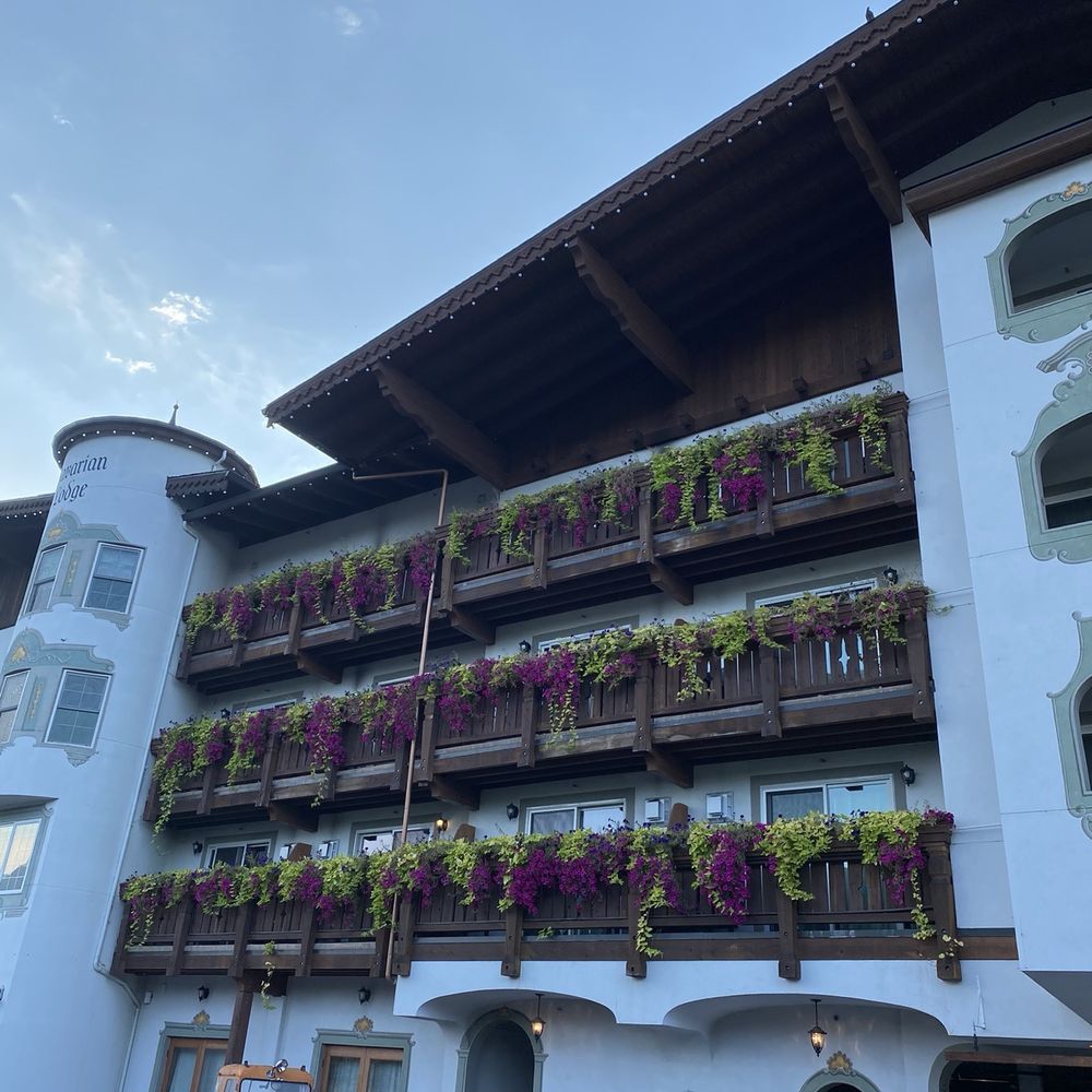 Bavarian Lodge - Outside of building - Hotels Near Me - Leavenworth, Washington Bavarian Lodge - Outside of building - Hotels Near Me - Leavenworth, Washington