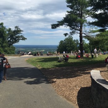 Bear Chase - Beautiful view - Breweries Near Me - Bluemont, Virginia Bear Chase - Beautiful view - Breweries Near Me - Bluemont, Virginia
