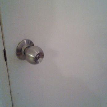 Sunset Marina Resort - Backwards door handle in room #2 - Resorts Near Me - Cancún, ROO