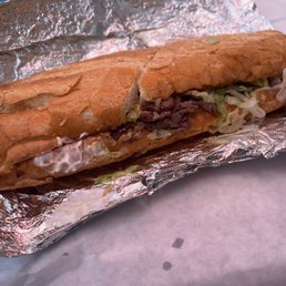 Roast beef-lettuce, peperoncini, Mayo. Roast beef-lettuce, peperoncini, Mayo.