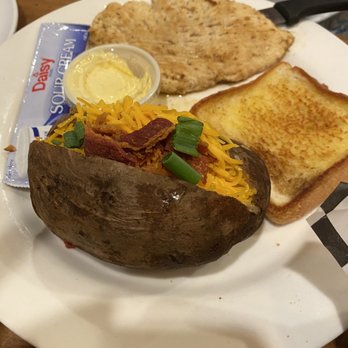 Johnny Mac’s - Grilled chick with a sumptuous backed potato - American Near Me - Sneads, Florida