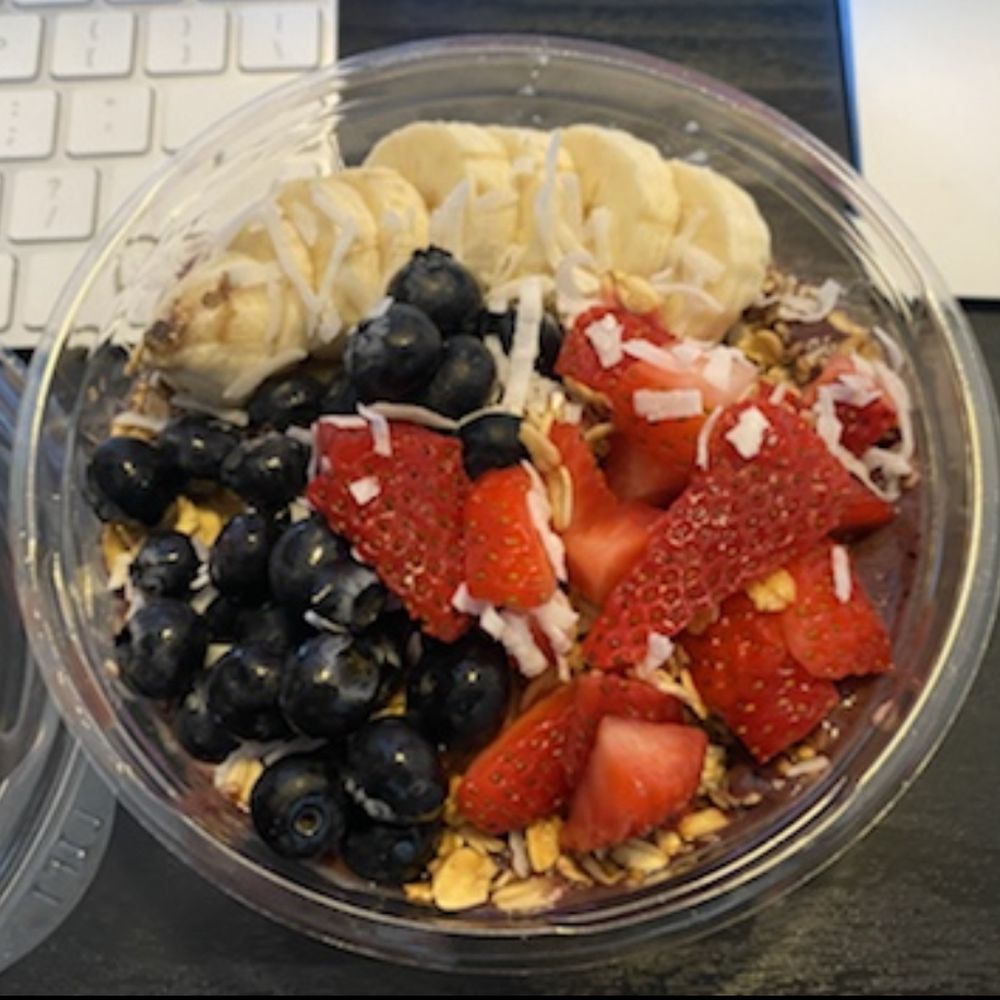 Acai Bowl - Soooooo good and fresh!