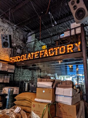 FINE & RAW Chocolate by null