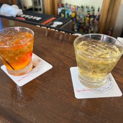 Reilly's Pub - Old Fashioned and a Maker's and 7