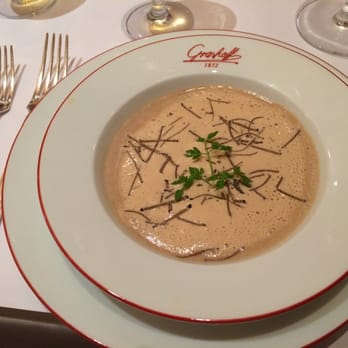 Grashoff - Maronensuppe mit Trüffelschaum - Delicatessen Near Me - Bremen, HB Grashoff - Maronensuppe mit Trüffelschaum - Delicatessen Near Me - Bremen, HB