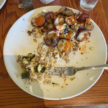 Simple Cafe - Tofu scramble and side of potatoes - Breakfast & Brunch Near Me - Lake Geneva, Wisconsin Simple Cafe - Tofu scramble and side of potatoes - Breakfast & Brunch Near Me - Lake Geneva, Wisconsin
