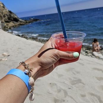 Descanso Beach Club - welcome smoothie. very sweet - New American Near Me - Avalon, California Descanso Beach Club - welcome smoothie. very sweet - New American Near Me - Avalon, California