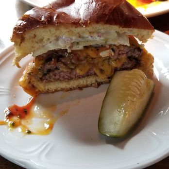 Au Cheval - Cheeseburger with bacon and egg - Bars Near Me - Chicago, Illinois