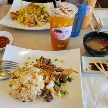 Fuji Revolving Sushi Bar - Yakisoba- Garlic rice/ Filet mignon & Mango lemonade - Sushi Bars Near Me - Cypress, California Fuji Revolving Sushi Bar - Yakisoba- Garlic rice/ Filet mignon & Mango lemonade - Sushi Bars Near Me - Cypress, California
