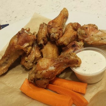 Puka's - Das what I'm talking about!!!!! - Bars Near Me - Honolulu, Hawaii
