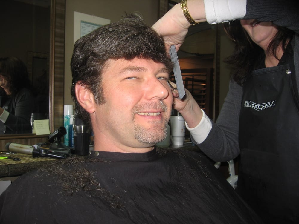 THE HAIR HUT Updated August 2024 15 Photos 1829 Wade Hampton Blvd