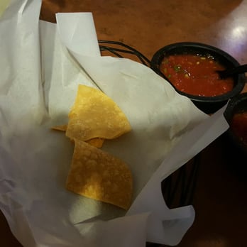 Reyna's Restaurant - What's left of warm chips! The ice tea is ice cold and tastes great! First time I've been excited about ice Tea! Good start so far. - Mexican Near Me - Lemoore, California Reyna's Restaurant - What's left of warm chips! The ice tea is ice cold and tastes great! First time I've been excited about ice Tea! Good start so far. - Mexican Near Me - Lemoore, California