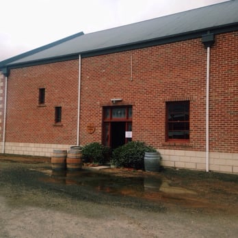 Curly Flat Vineyard - Cellar door - Wineries Near Me - Lancefield, VIC