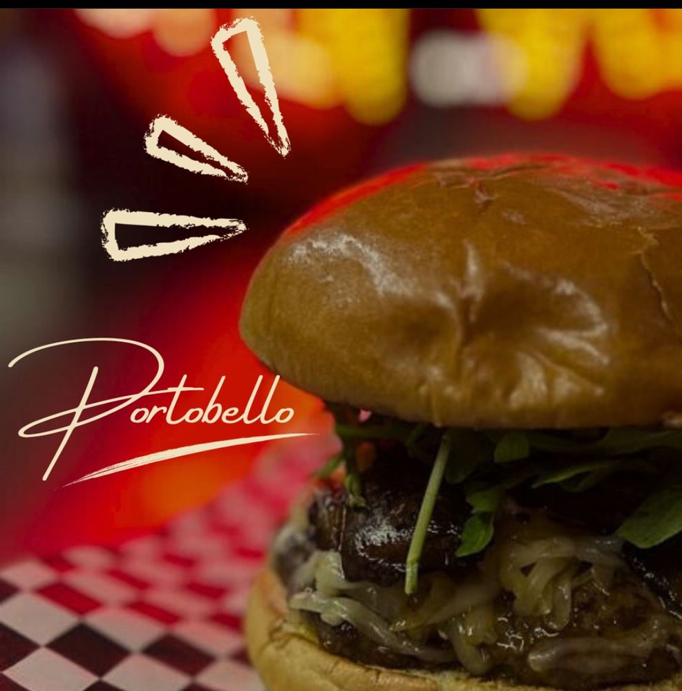 4 Real Burgers Plus Logo