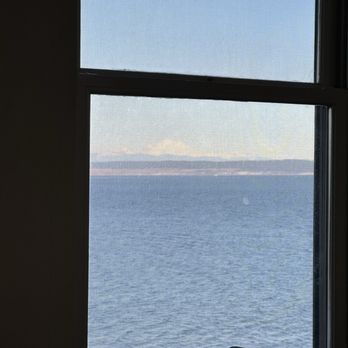 Molka Xete - Out the window on a winter day - Mexican Near Me - Coupeville, Washington Molka Xete - Out the window on a winter day - Mexican Near Me - Coupeville, Washington