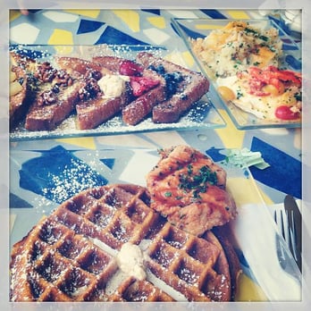 Batter & Berries - Sometimes you should just order all of the things and share them! - Breakfast & Brunch Near Me - Chicago, Illinois Batter & Berries - Sometimes you should just order all of the things and share them! - Breakfast & Brunch Near Me - Chicago, Illinois
