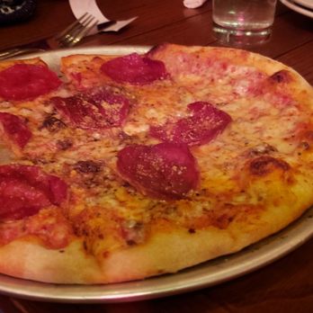 Sulla Vita - Carne pizza was apparently good! - Mediterranean Near Me - Leavenworth, Washington